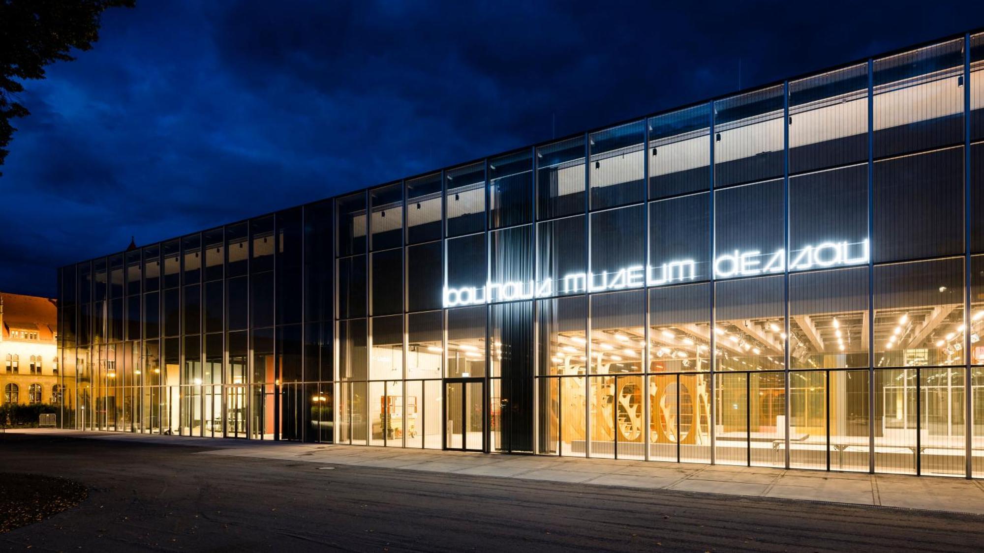 Am Bauhausmuseum